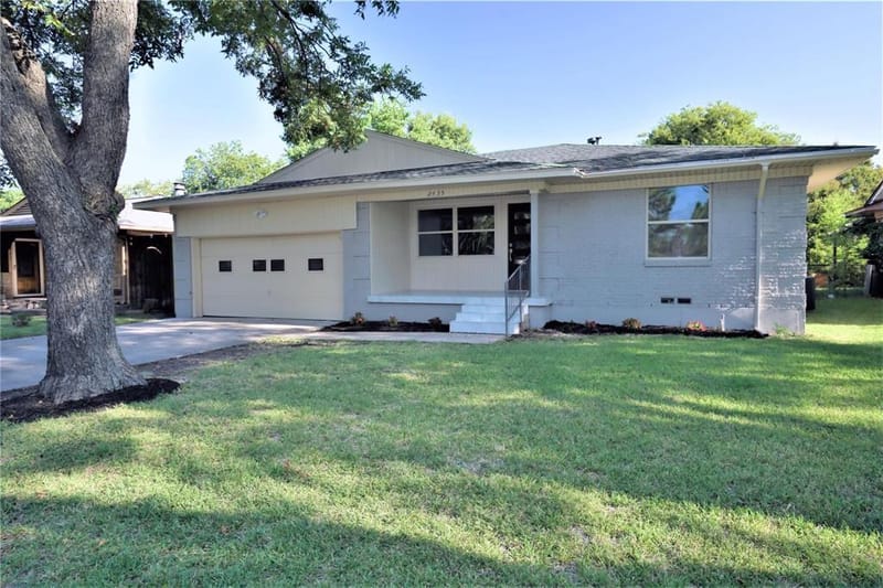 2435 Hillsboro Avenue, Dallas TX 75228