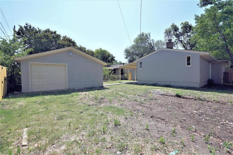 2435 Hillsboro Avenue, Dallas TX 75228 - Photo 19