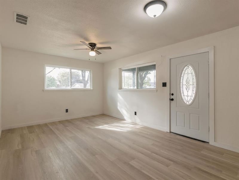 6700 Karen Drive, North Richland Hills TX 76180 - Photo 3