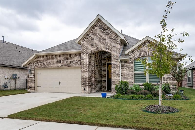 5924 Pine River Lane, Fort Worth TX 76179 - Photo 3