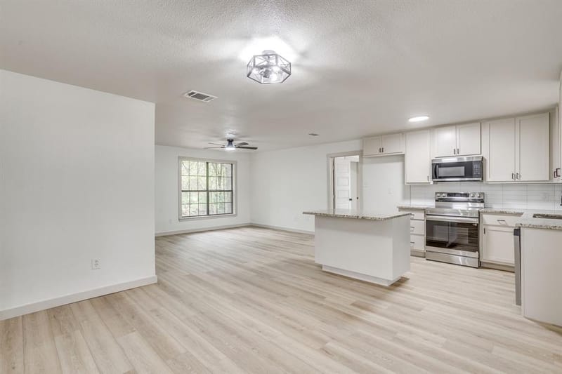703 Odell Street, Cleburne TX 76033 - Photo 18