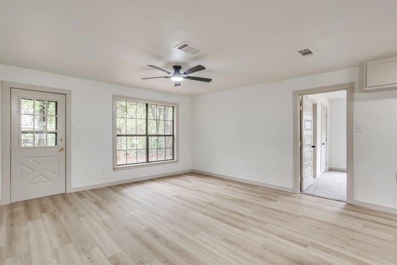 703 Odell Street, Cleburne TX 76033 - Photo 4