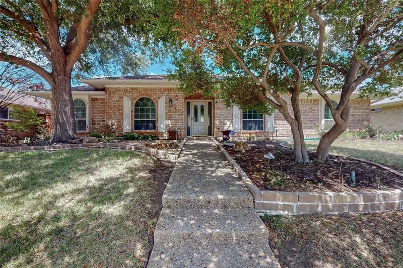 2251 Woodcreek Street, Carrollton TX 75006 - Photo 3