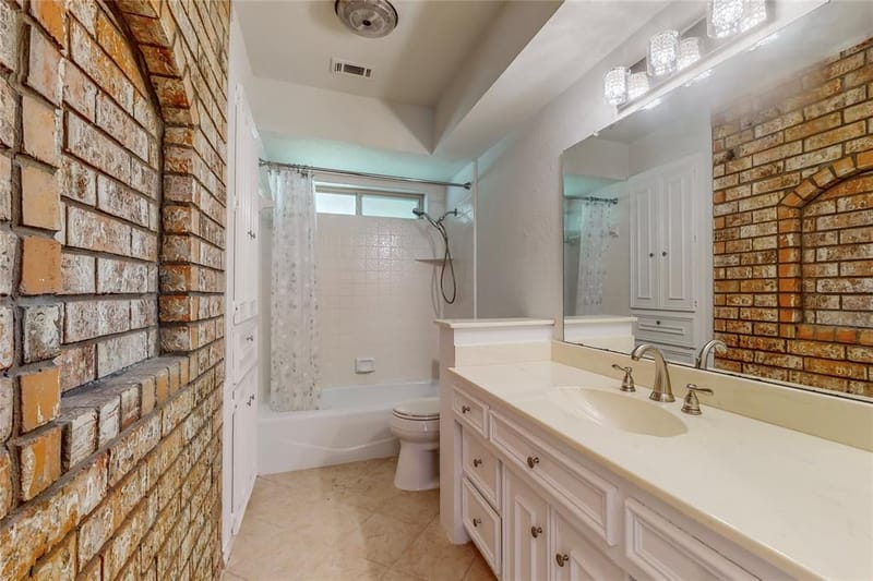 2251 Woodcreek Street, Carrollton TX 75006 - Photo 20