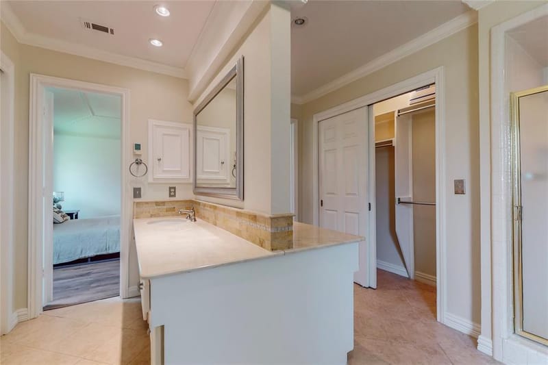 2251 Woodcreek Street, Carrollton TX 75006 - Photo 29