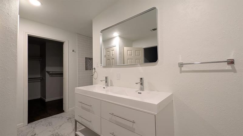 1406 Eastus Drive, Dallas TX 75208 - Photo 17
