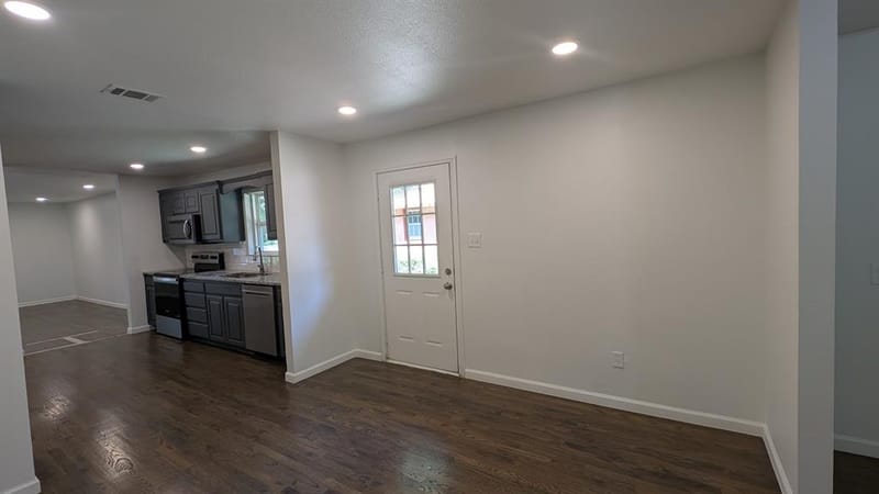 1406 Eastus Drive, Dallas TX 75208 - Photo 9