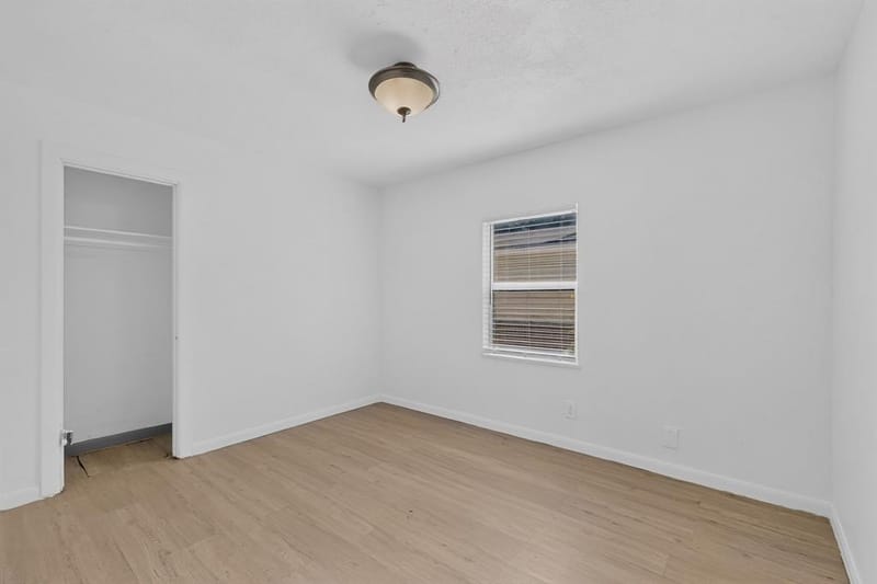 3831 Vanette Lane, Dallas TX 75216 - Photo 20