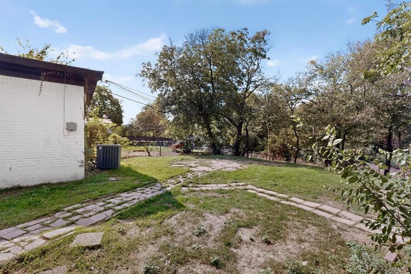3831 Vanette Lane, Dallas TX 75216 - Photo 29
