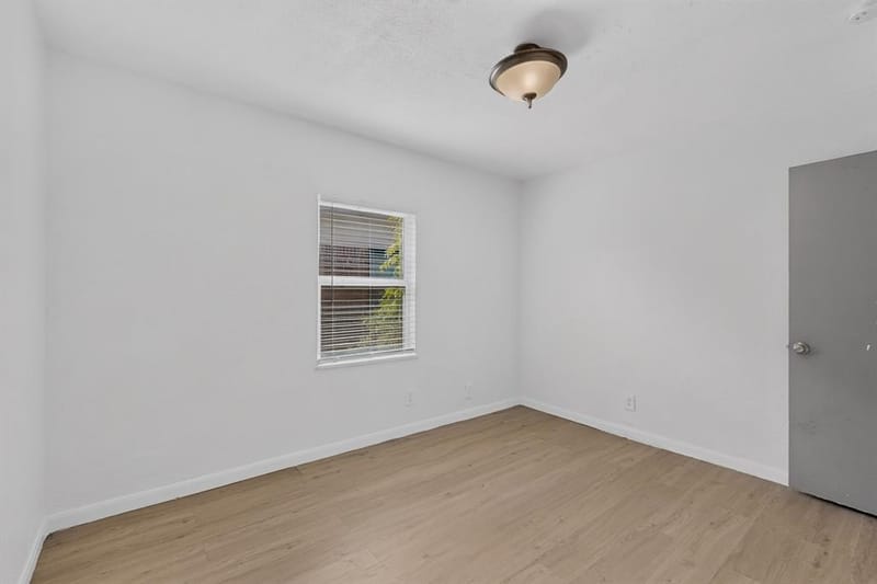 3831 Vanette Lane, Dallas TX 75216 - Photo 21