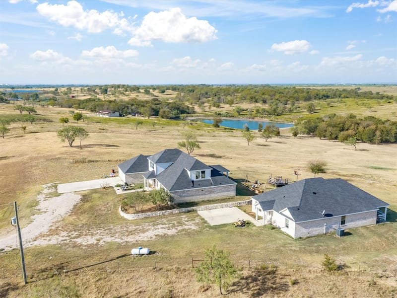 781 Alsdorf Road, Ennis TX 75119 - Photo 4