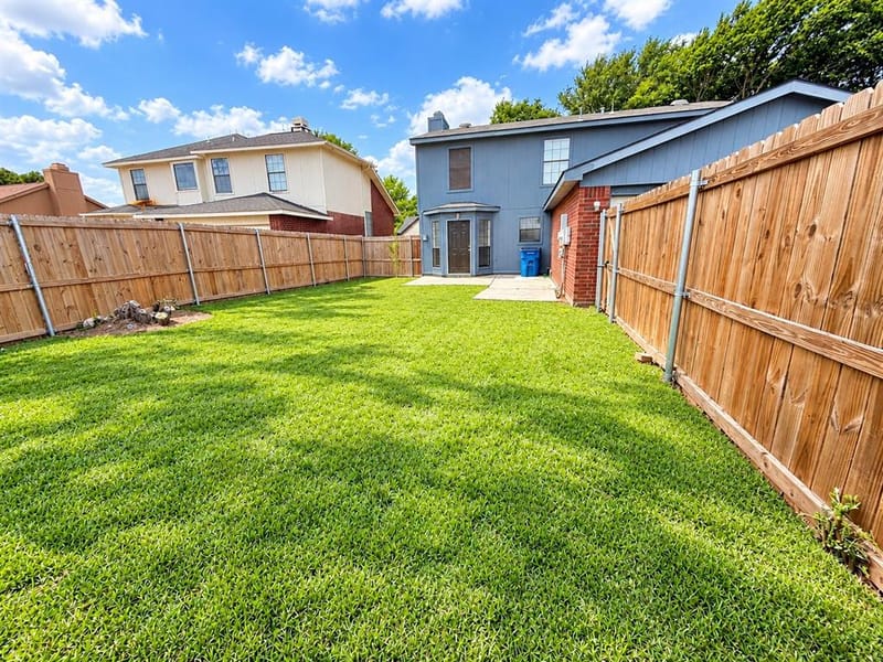 4028 O B Crowe Drive, Dallas TX 75227 - Photo 25