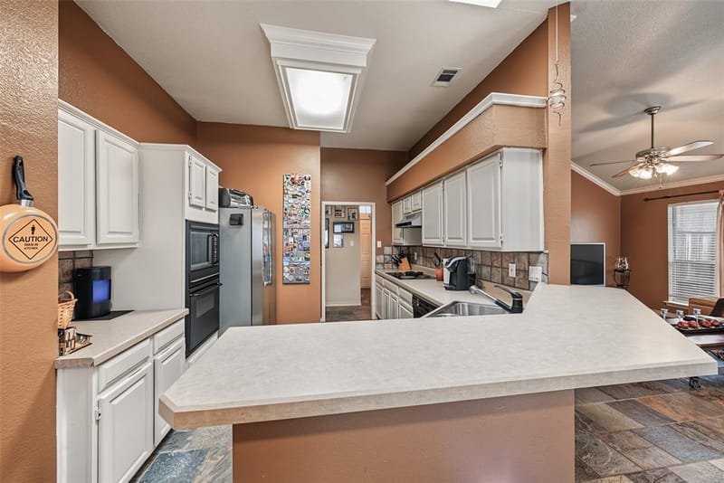 2722 Kingswood Boulevard, Grand Prairie TX 75052 - Photo 10