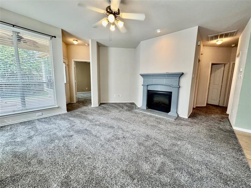 504 Winbridge Lane, Fort Worth TX 76052 - Photo 7