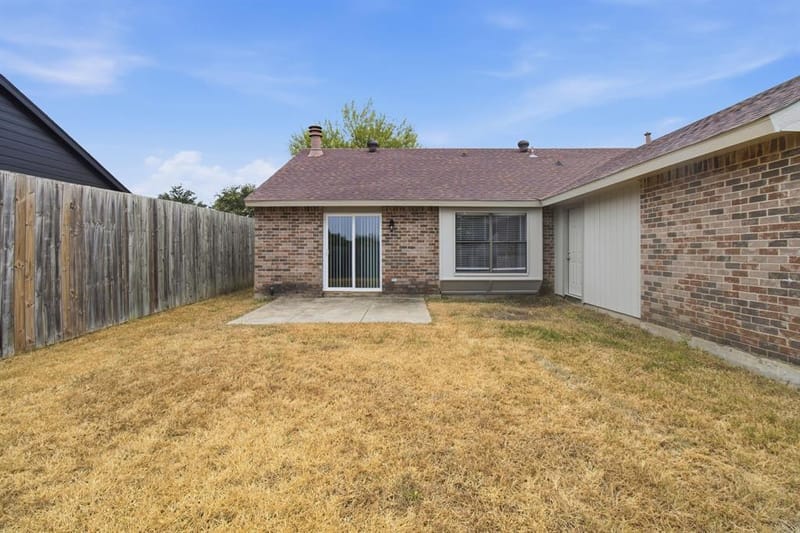 125 Rustic Ridge Drive, Garland TX 75040 - Photo 30