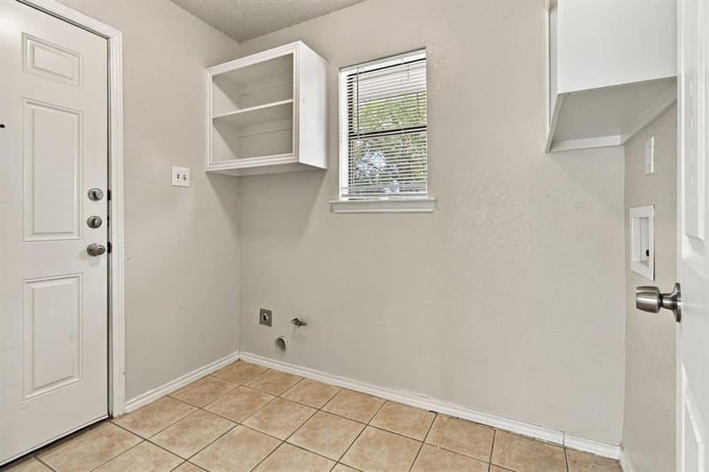 1300 Tierra Calle, Carrollton TX 75006 - Photo 13