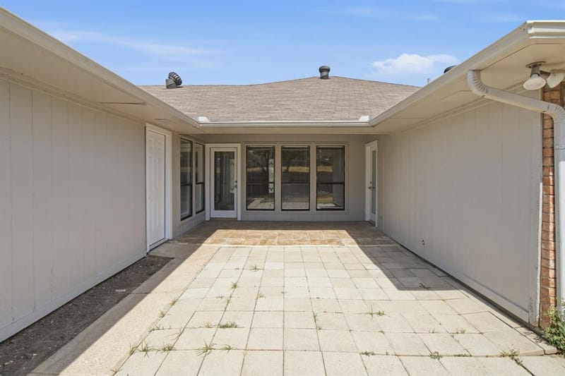 1300 Tierra Calle, Carrollton TX 75006 - Photo 30