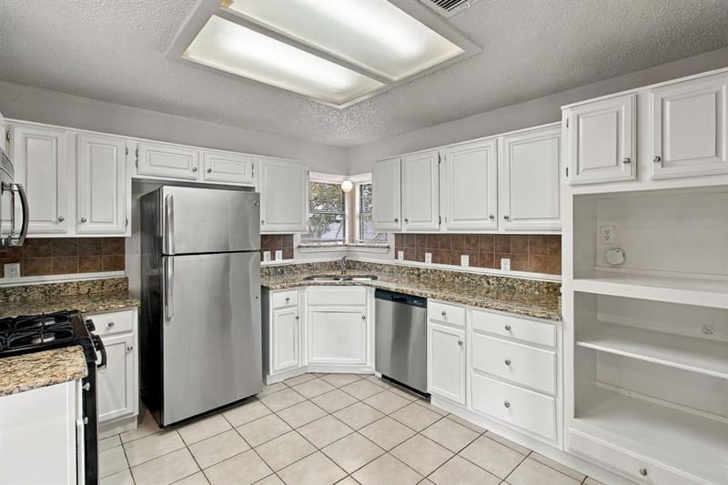1300 Tierra Calle, Carrollton TX 75006 - Photo 10