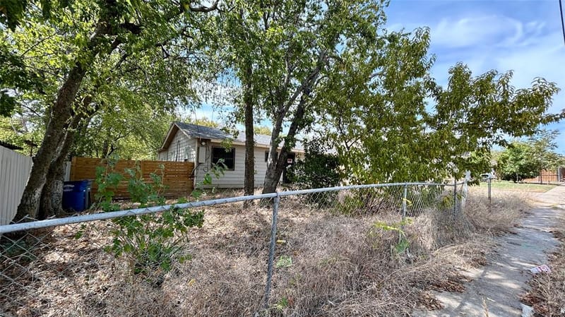 4721 Garrison Avenue, Dallas TX 75216 - Photo 26