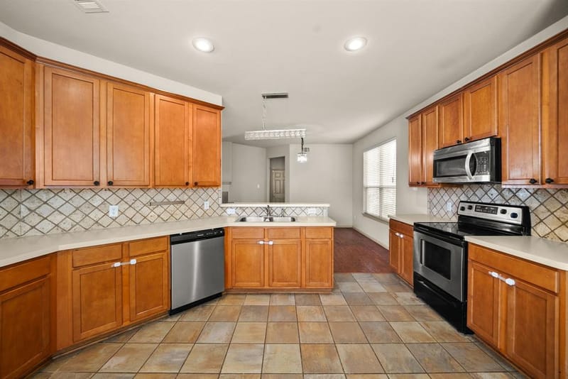 9855 Cedarcrest Drive, Providence Village TX 76227 - Photo 17