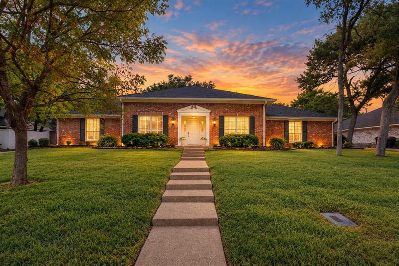 202 Trailview Drive, Woodway TX 76712
