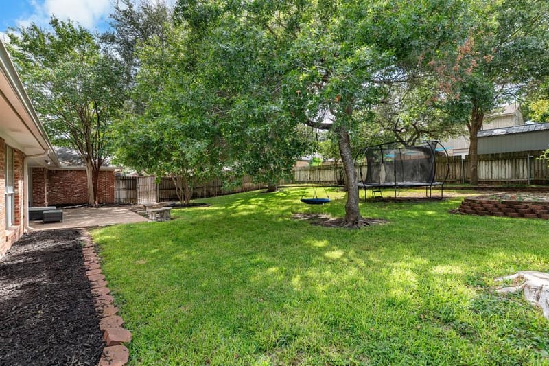 202 Trailview Drive, Woodway TX 76712 - Photo 34