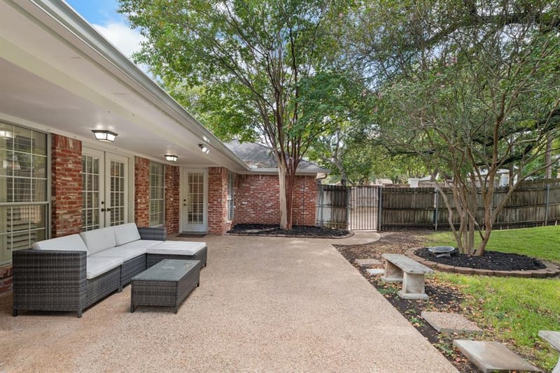 202 Trailview Drive, Woodway TX 76712 - Photo 33