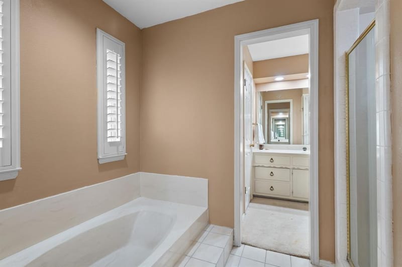 202 Trailview Drive, Woodway TX 76712 - Photo 25
