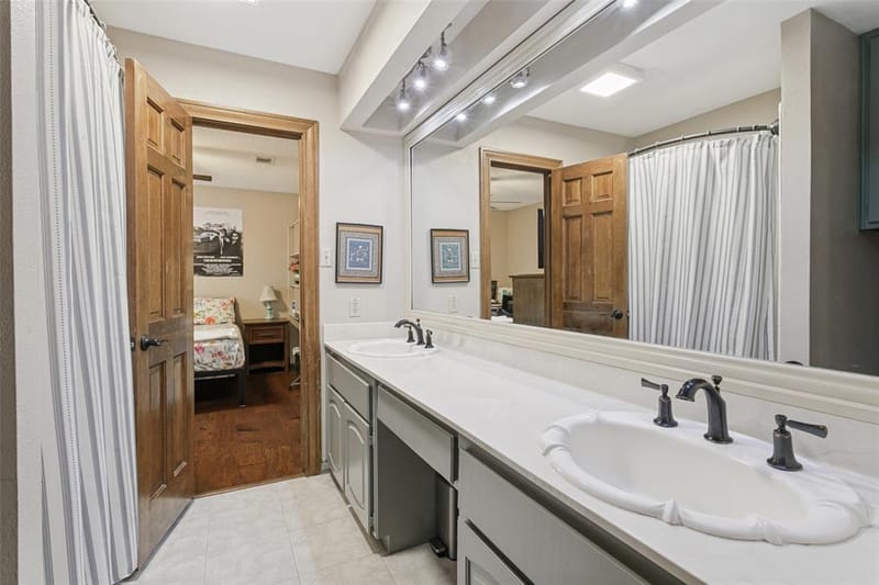 6801 Bellaire Court S, Benbrook TX 76132 - Photo 23