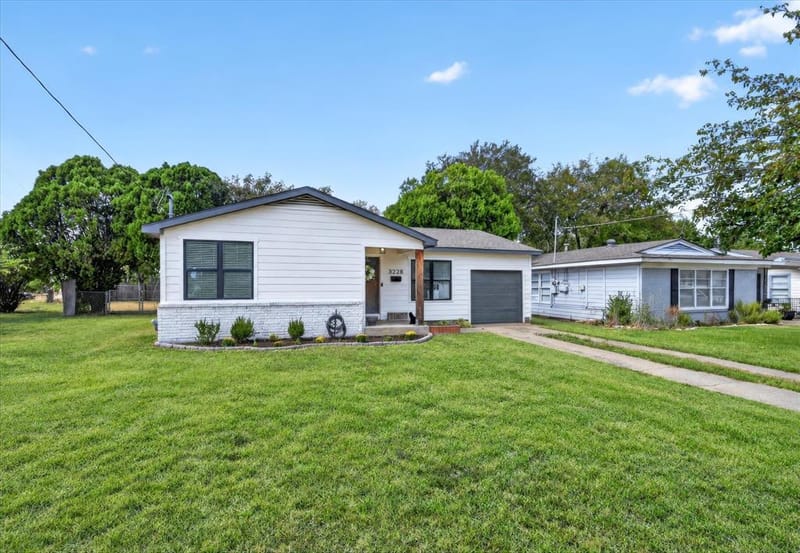3228 Olive Place, Fort Worth TX 76116 - Photo 3