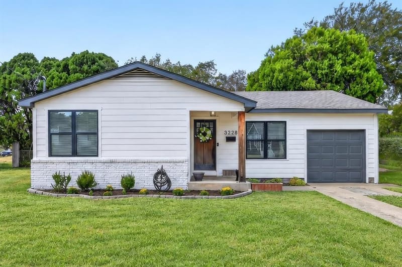 3228 Olive Place, Fort Worth TX 76116