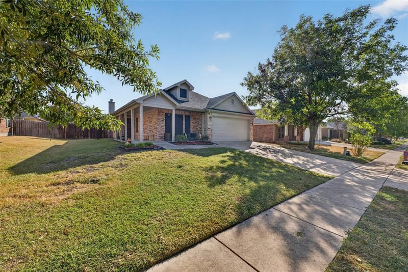 122 Coyote Run, Waxahachie TX 75165 - Photo 3