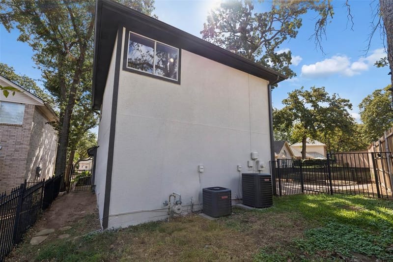 1503 Milla Court, Euless TX 76039 - Photo 33