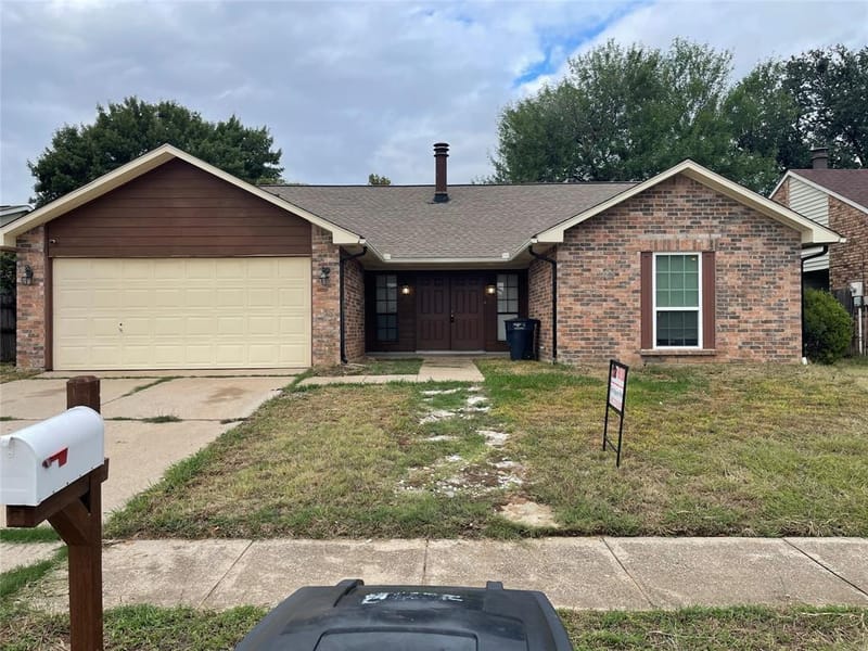 3916 Longmeadow Way, Fort Worth TX 76133 - Photo 8