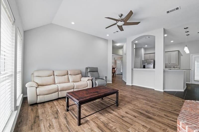 3402 Blue Forest Drive, Arlington TX 76001 - Photo 6