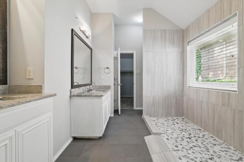 3402 Blue Forest Drive, Arlington TX 76001 - Photo 17