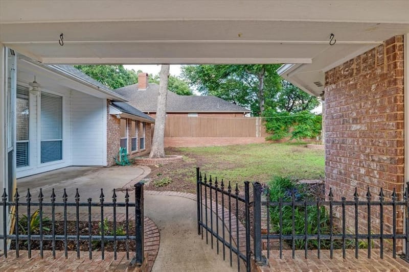 3402 Blue Forest Drive, Arlington TX 76001 - Photo 33