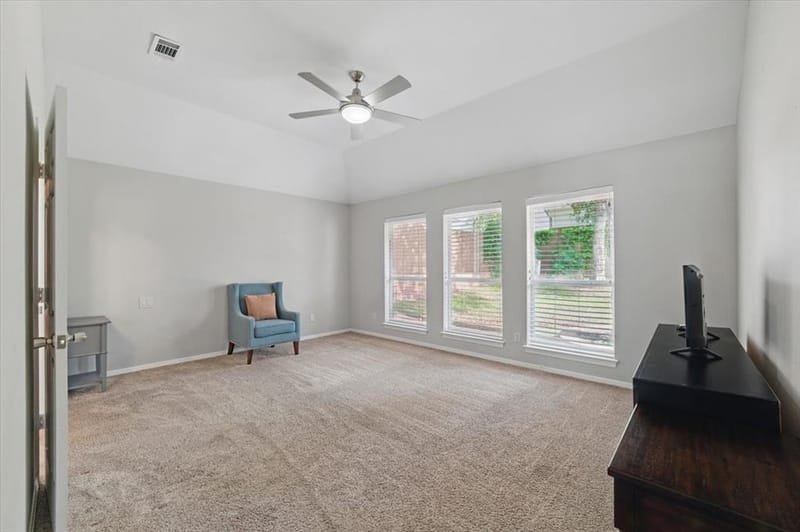 3402 Blue Forest Drive, Arlington TX 76001 - Photo 15