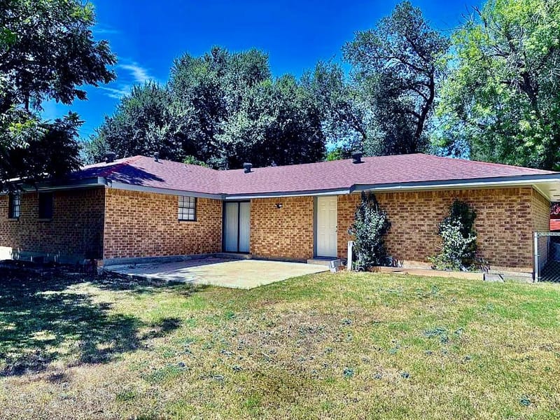 2115 N 9th Street, Temple TX 76501 - Photo 3