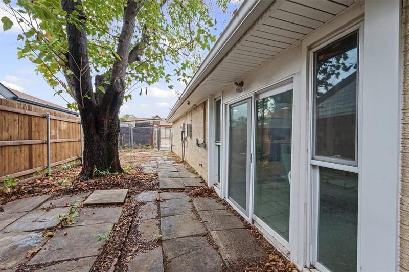 1882 Hillcrest Drive, Lewisville TX 75077 - Photo 23