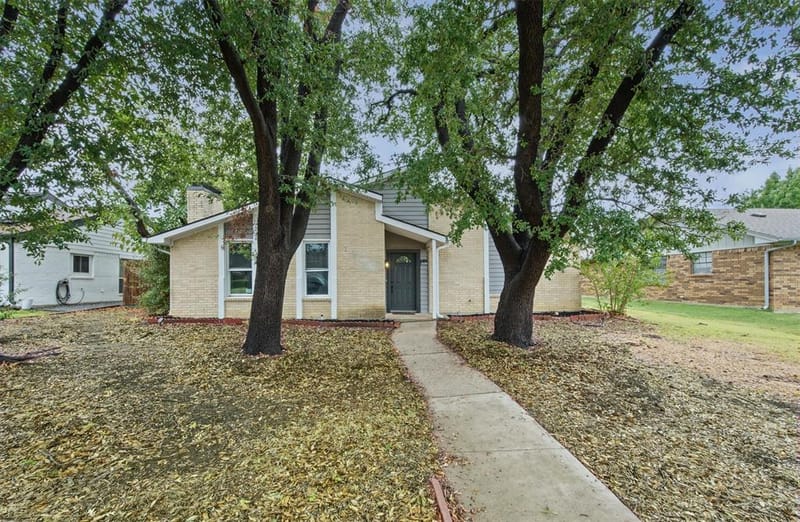 1882 Hillcrest Drive, Lewisville TX 75077 - Photo 2