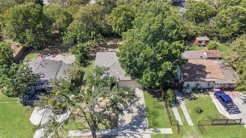 4508 Wiman Drive, Fort Worth TX 76119 - Photo 2