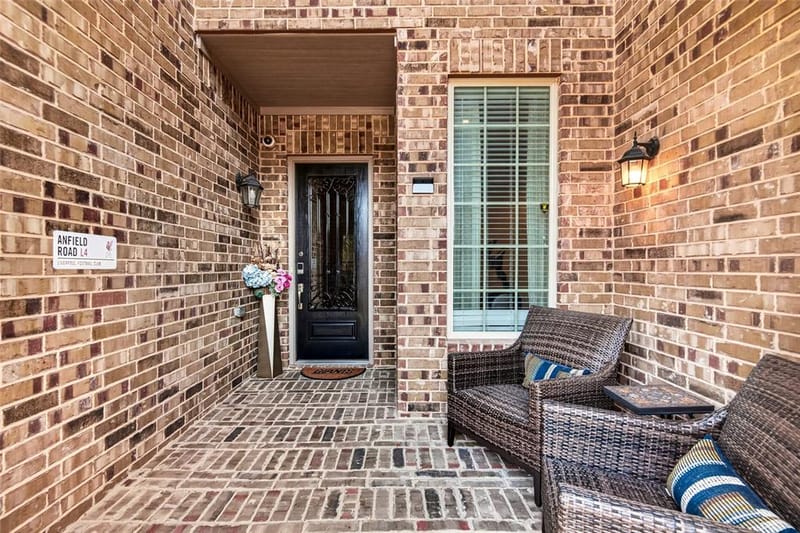 2705 Sky Ridge Road, Arlington TX 76001 - Photo 7