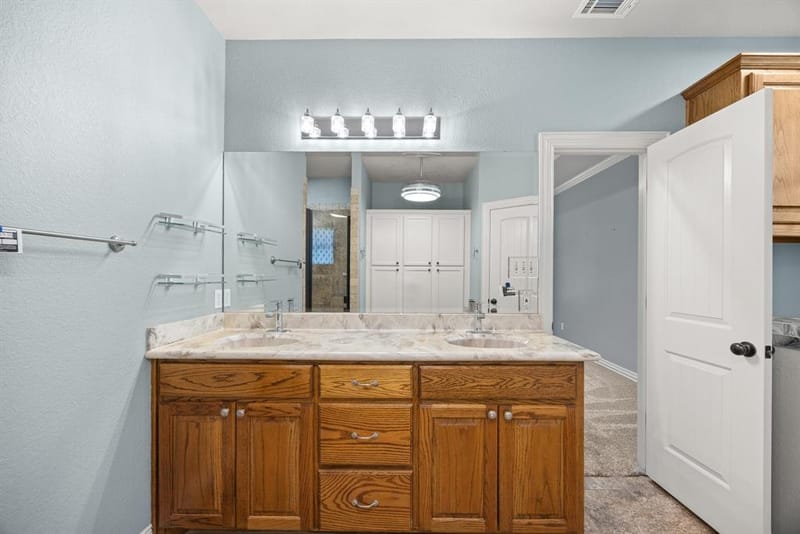 304 Jade Lane, Weatherford TX 76086 - Photo 12