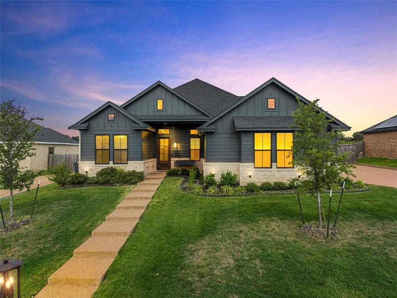 10201 Castleberry Lane, Waco TX 76712
