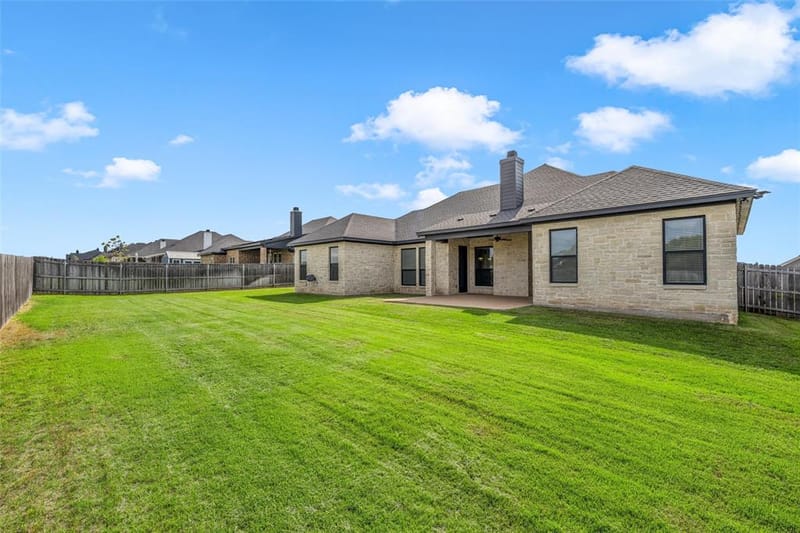 10201 Castleberry Lane, Waco TX 76712 - Photo 35
