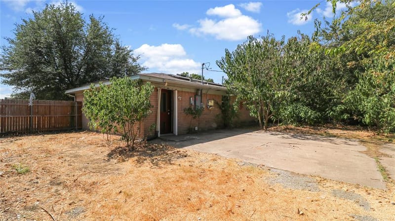 2201 Linwood Lane, Irving TX 75061 - Photo 16