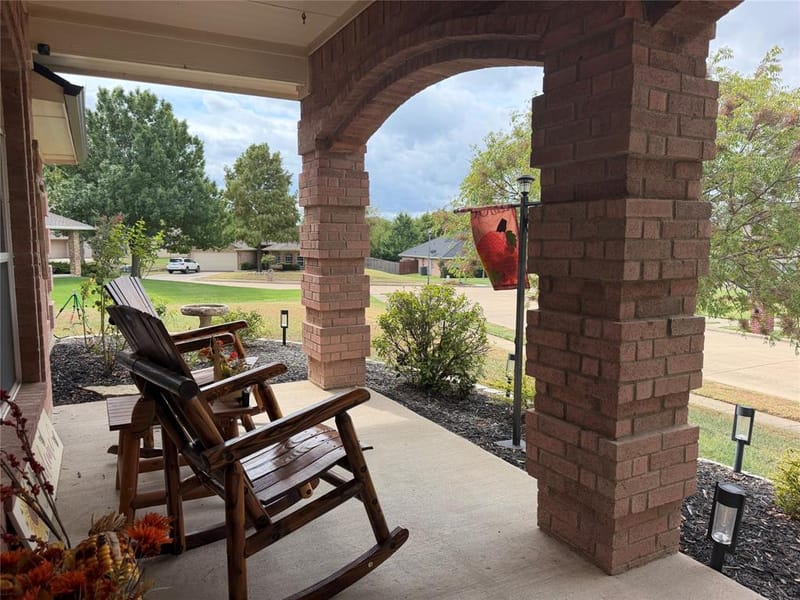 2710 Green Gables Court, Rockwall TX 75087 - Photo 2
