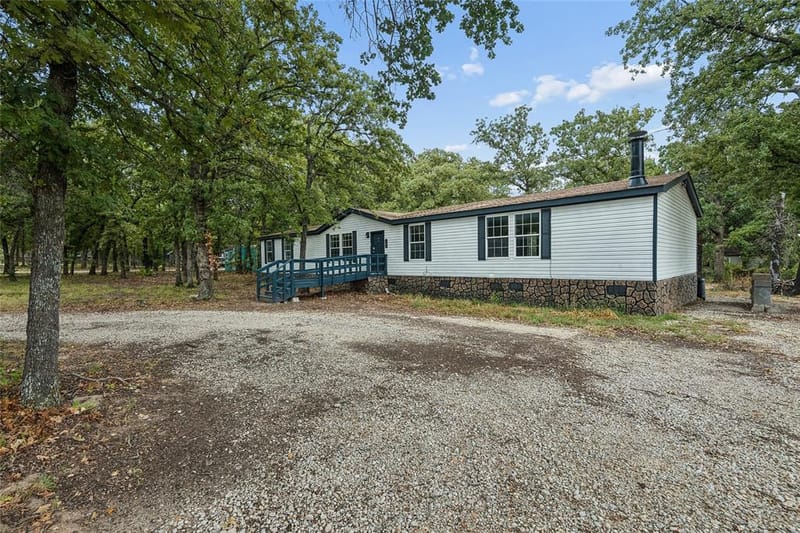 104 Arunda Court, Weatherford TX 76085 - Photo 2
