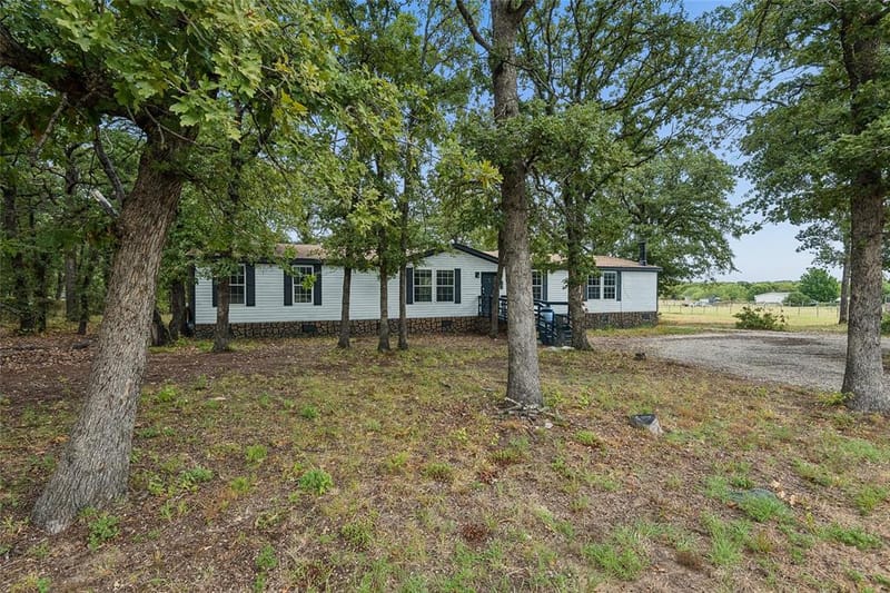 104 Arunda Court, Weatherford TX 76085